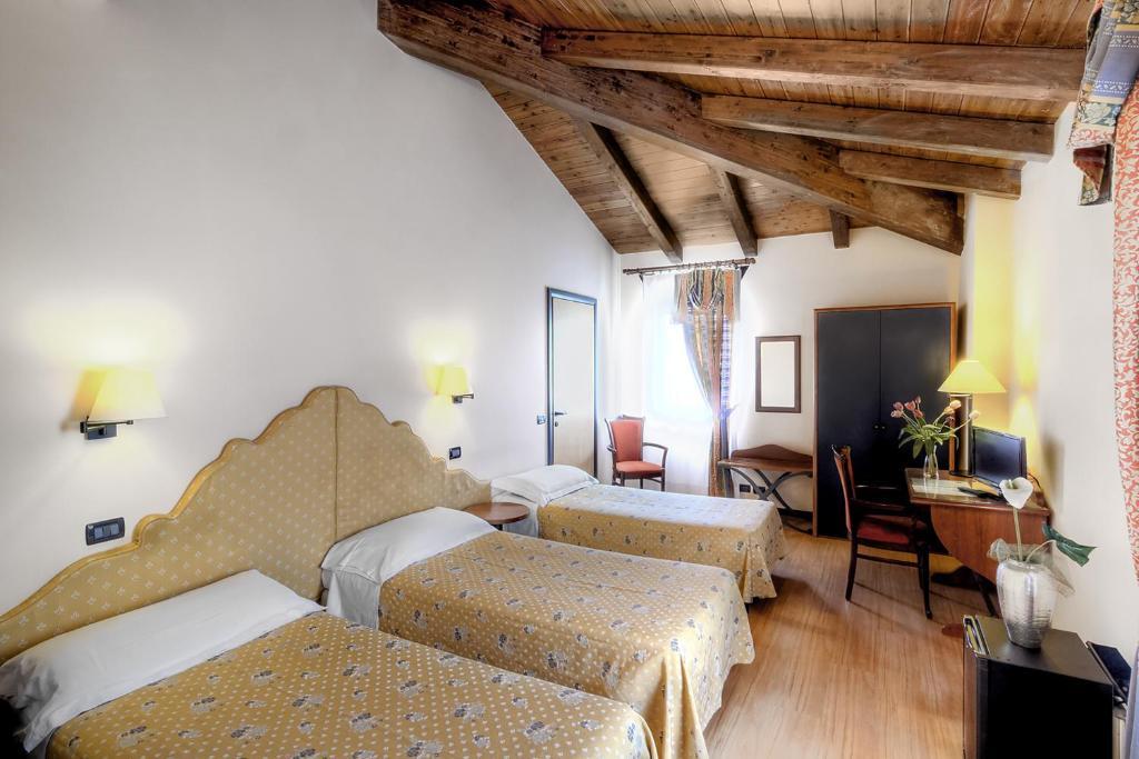 Antica Locanda Il Sole Hotel Castel Maggiore Room photo